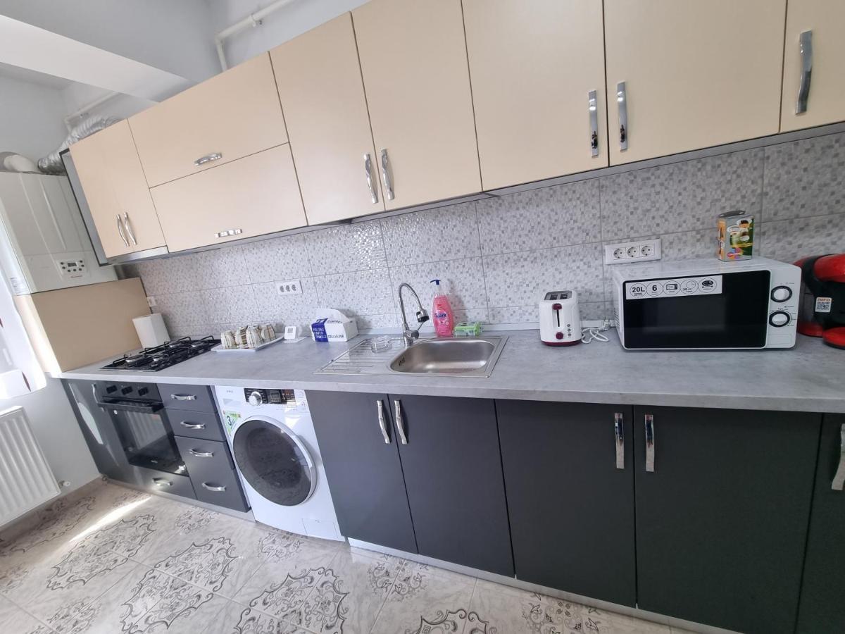 Apartament Mihaela Râmnicu Vâlcea Exterior foto
