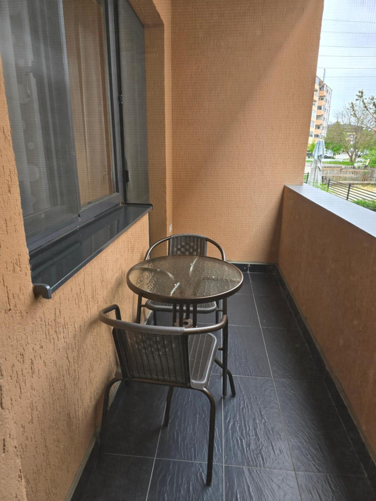 Apartament Mihaela Râmnicu Vâlcea Exterior foto